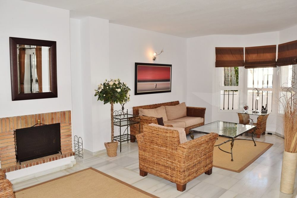 Apartamentos Y Casas Serinamar Marbella El Ángel Eksteriør bilde