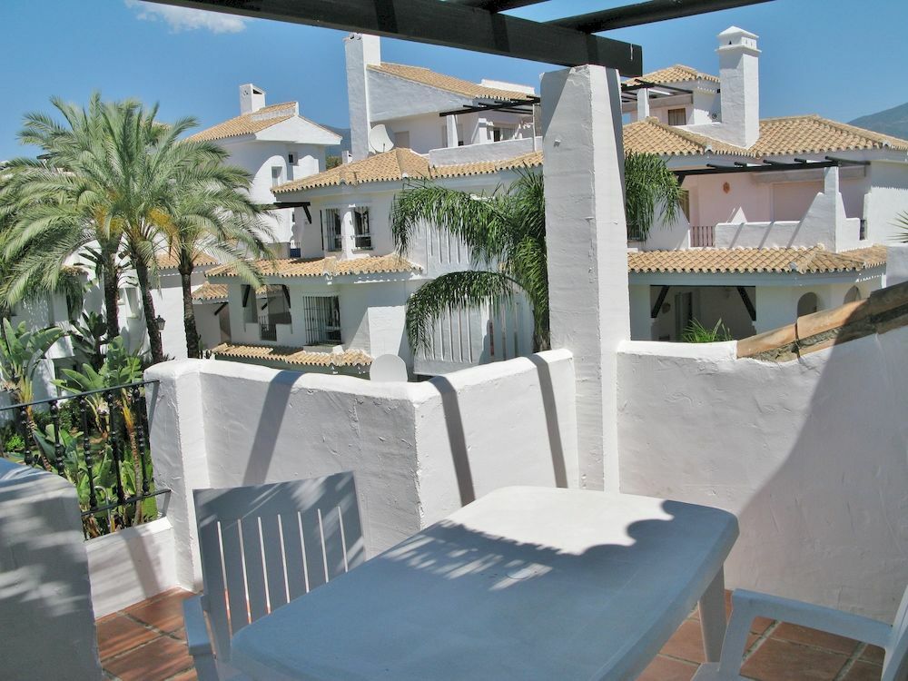 Apartamentos Y Casas Serinamar Marbella El Ángel Eksteriør bilde