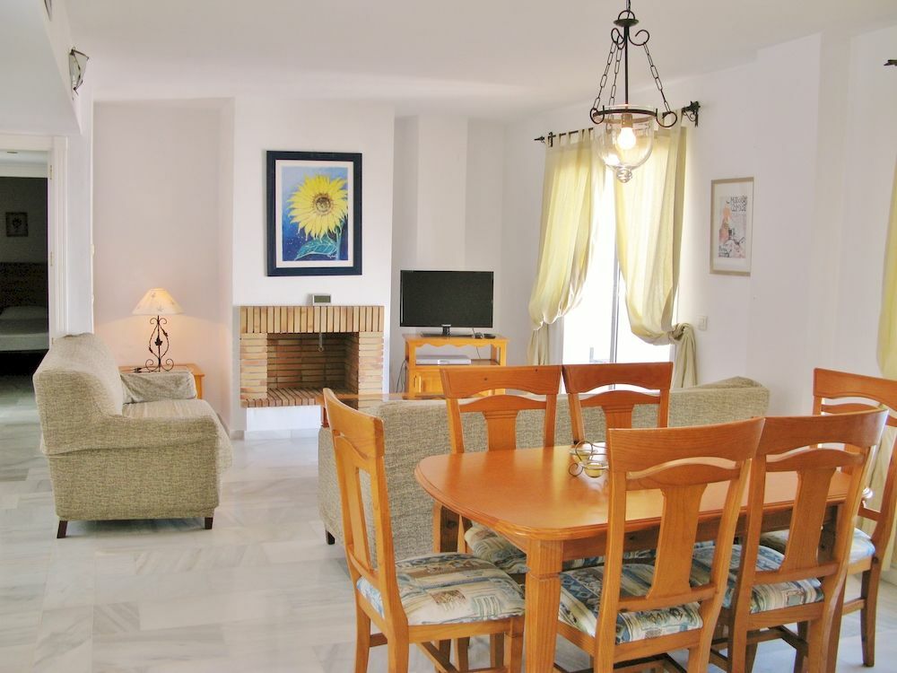 Apartamentos Y Casas Serinamar Marbella El Ángel Eksteriør bilde