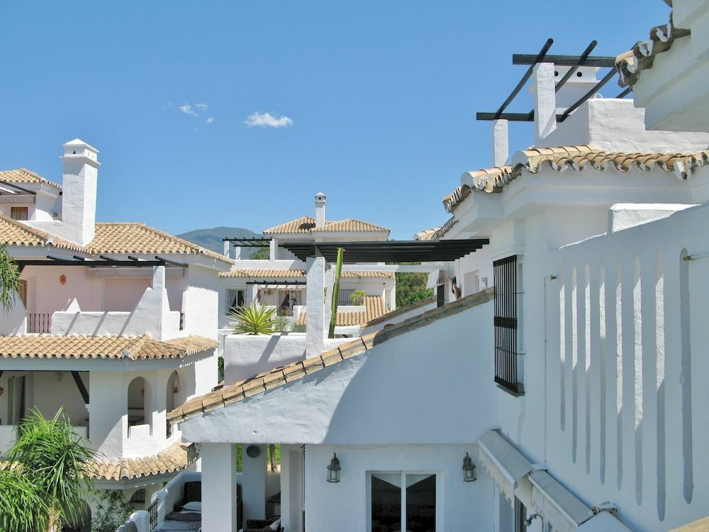 Apartamentos Y Casas Serinamar Marbella El Ángel Eksteriør bilde