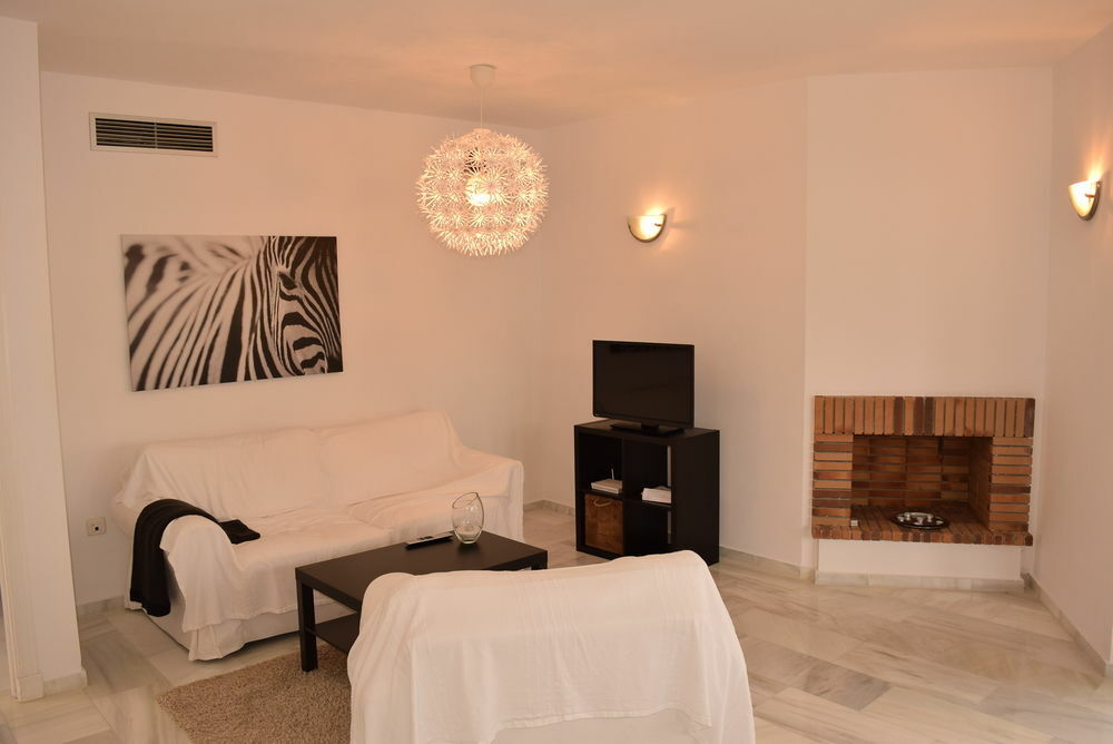 Apartamentos Y Casas Serinamar Marbella El Ángel Eksteriør bilde