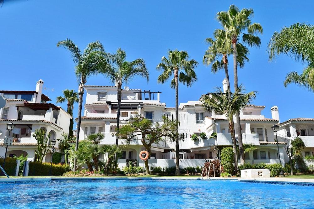 Apartamentos Y Casas Serinamar Marbella El Ángel Eksteriør bilde